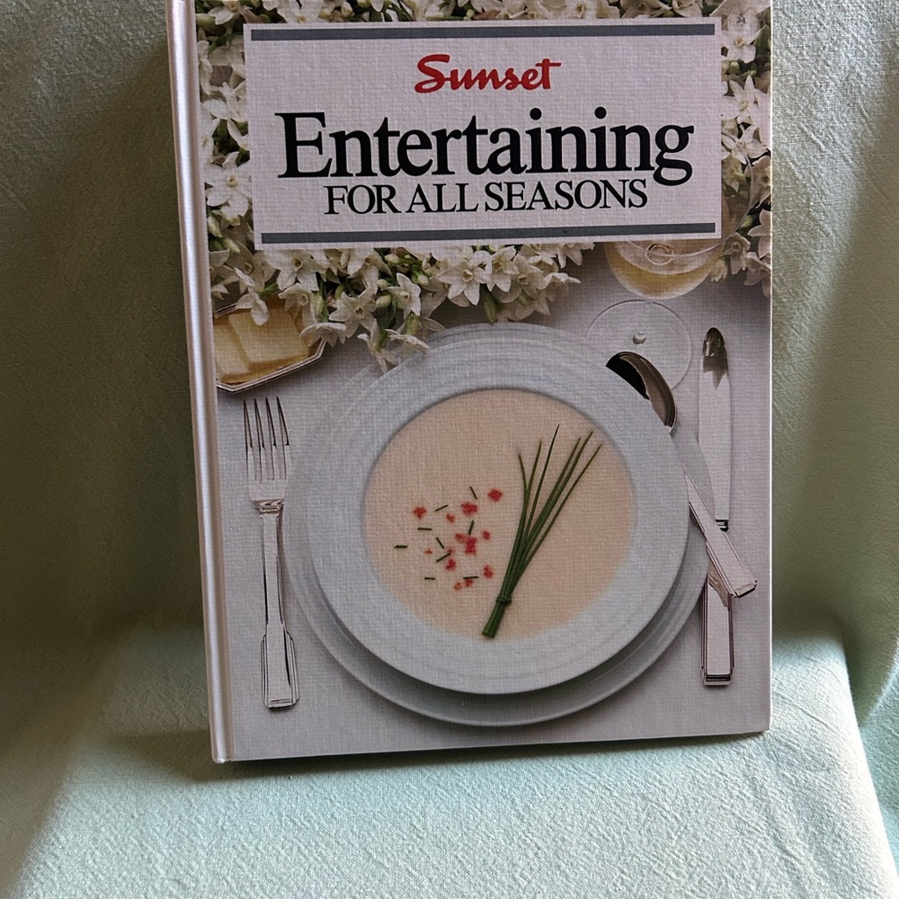 Vintage Entertaining for All Seasons cookbook coffee table Book 1984